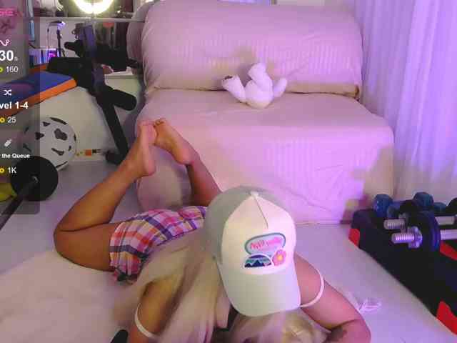 SarahRaiynex webcam