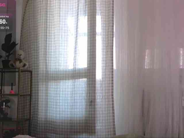 SarahRaiynex webcam