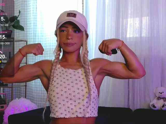 SarahRaiynex webcam