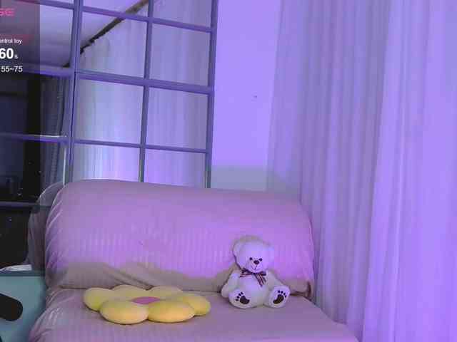 SarahRaiynex webcam