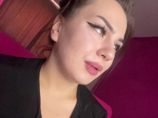 2LILMOMMY2 Porn Show