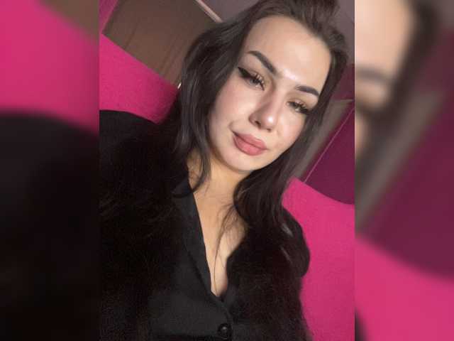 Family707, live now on BongaCams