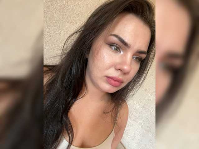 Family707 live cam on BongaCams