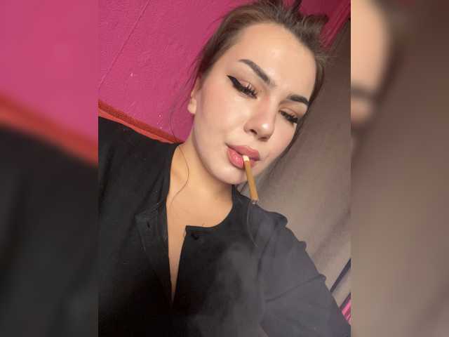 Family707, live now on BongaCams