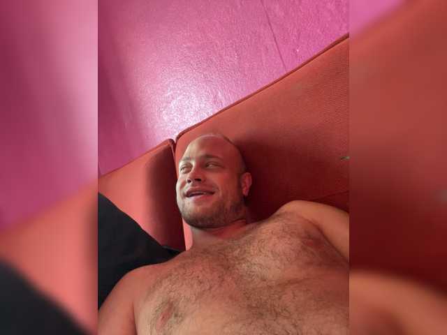 Family707 live cam on BongaCams
