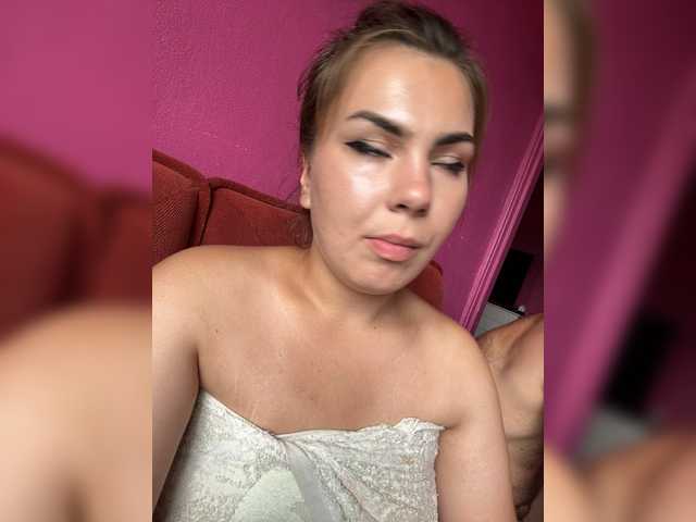 Family707 live cam on BongaCams