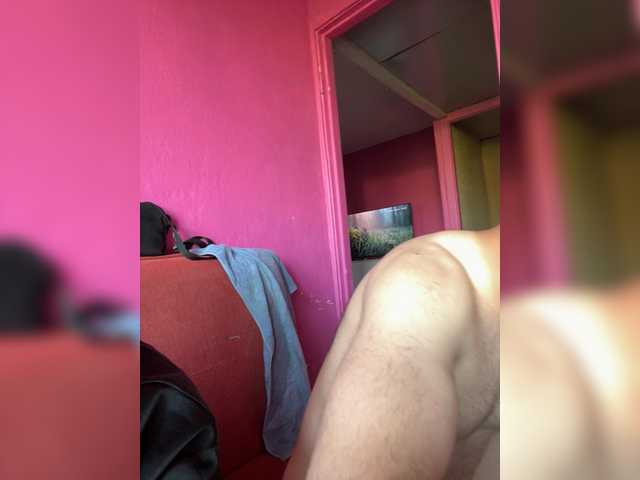 Family707 live cam on BongaCams