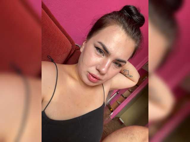 Family707 live cam on BongaCams