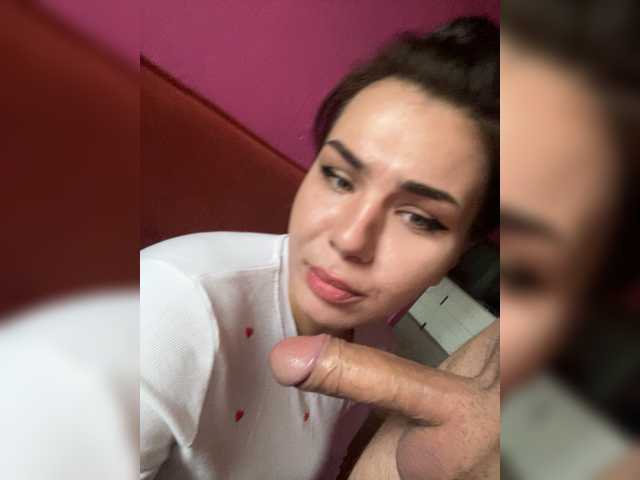 Family707 live cam on BongaCams