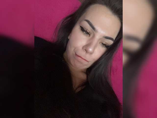 Family707, live now on BongaCams
