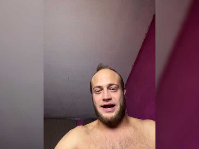 FAMILY707 live cam preview