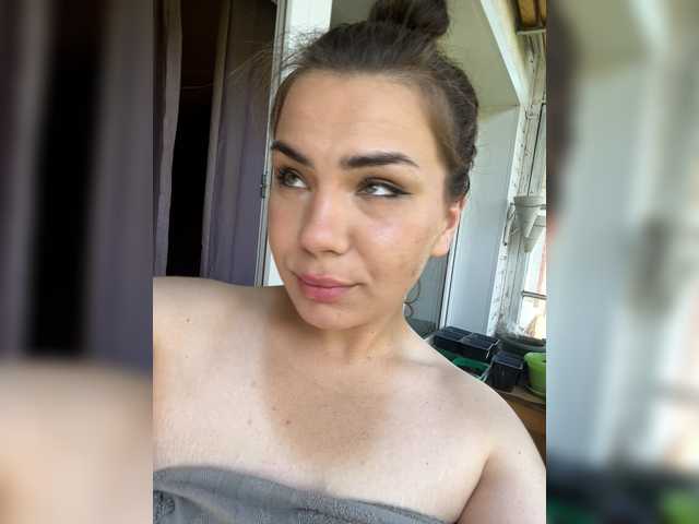 Family707 live cam on BongaCams