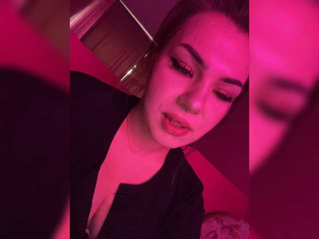Family707, live now on BongaCams