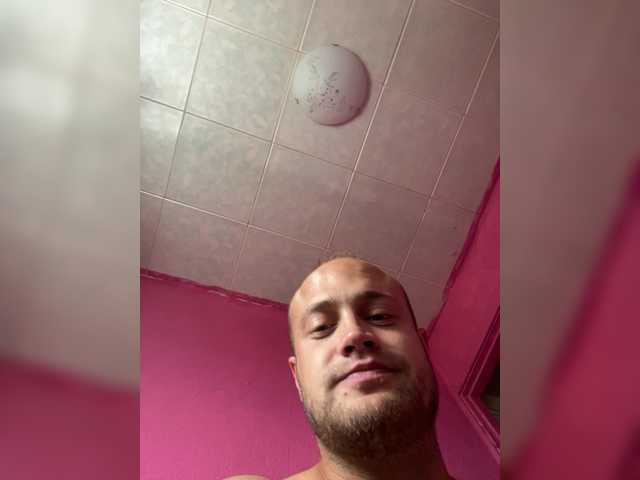 Family707 live cam on BongaCams