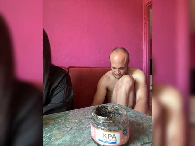 Family707 live cam on BongaCams