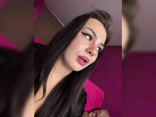 2LILMOMMY2 webcam