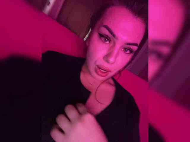 2LILMOMMY2 webcam