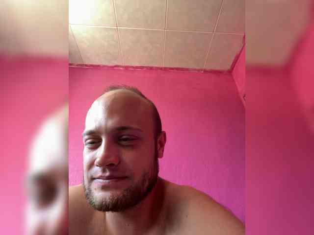 Family707's cam show statistics and live stream