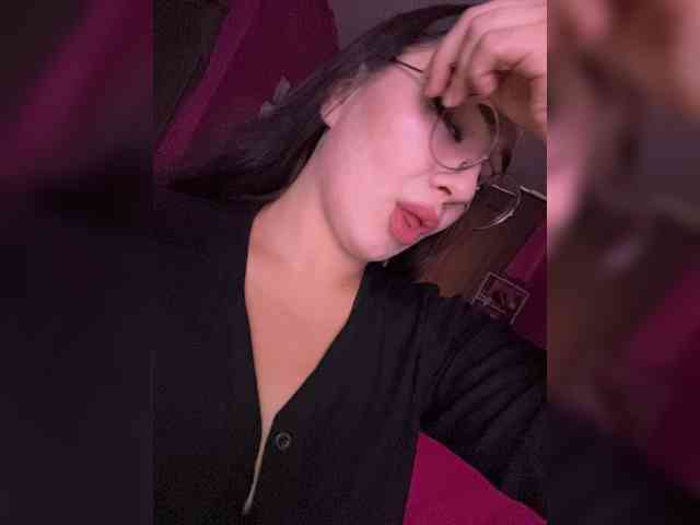2LILMOMMY2 webcam