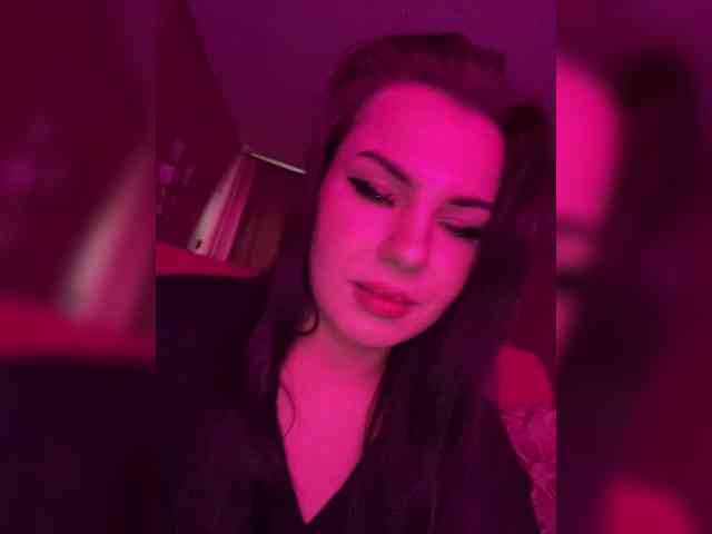 2LILMOMMY2 webcam
