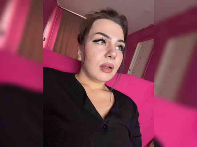 2LILMOMMY2 webcam