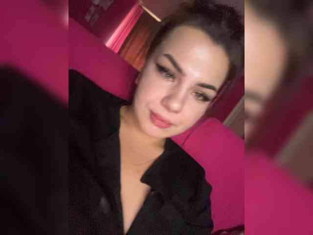 2LILMOMMY2 webcam