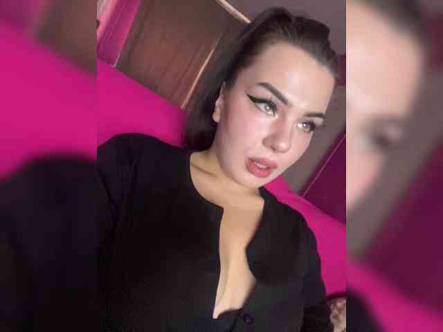 2LILMOMMY2 webcam