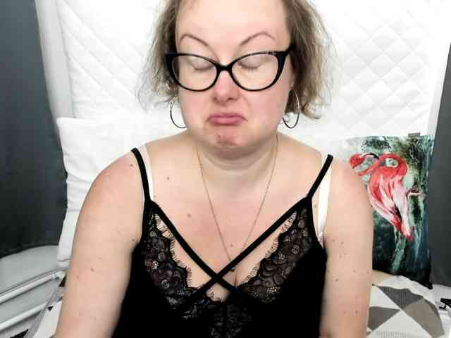Model: BonnieFlirt