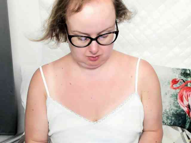 Model: BonnieFlirt