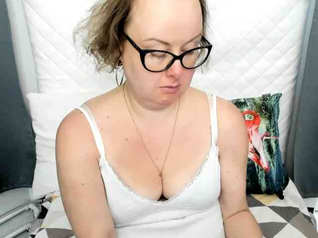 Model: BonnieFlirt