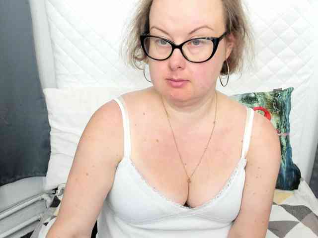 BonnieFlirt