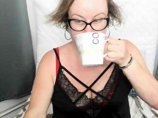 BonnieFlirt