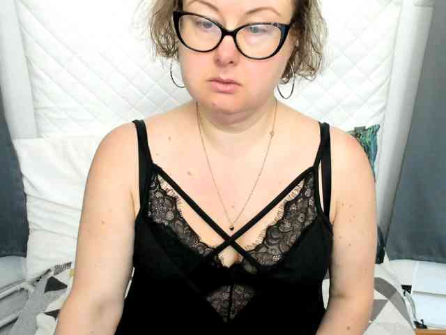 BonnieFlirt