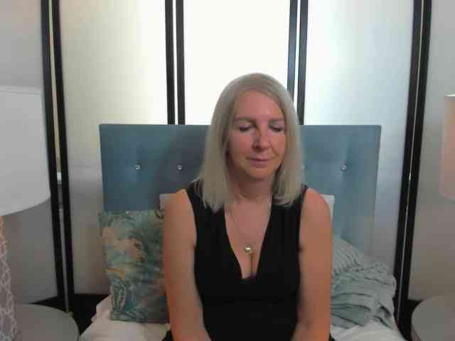 EricaDevil webcam
