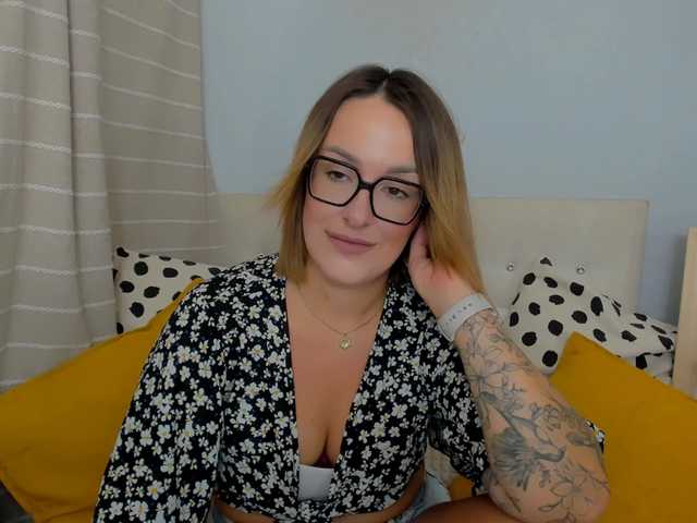 MollyAngelXx live cam on BongaCams