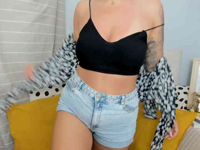 MollyAngelXx