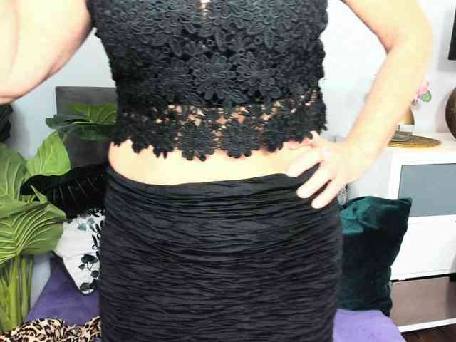 CrystalWomenX webcam