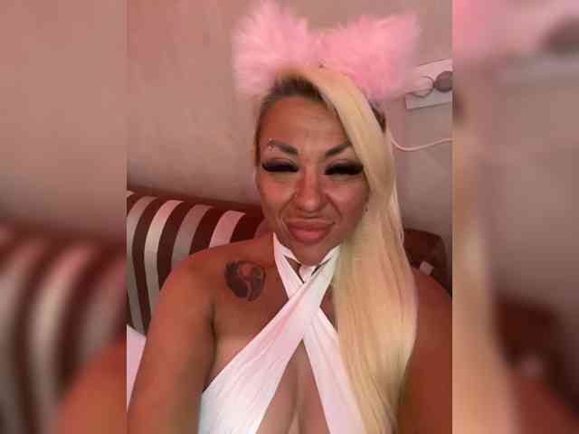 Lilit-072020 webcam