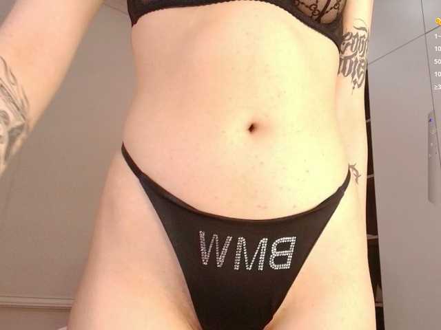 hellewkitty live cam on BongaCams
