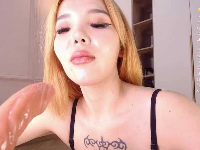 hellewkitty live cam on BongaCams