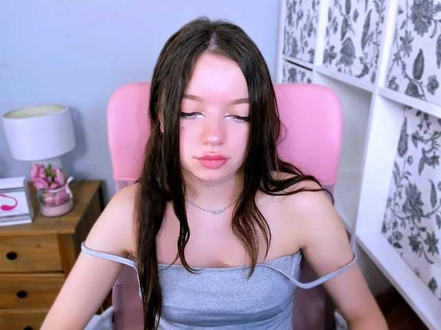 GraceLipsX live cam on BongaCams