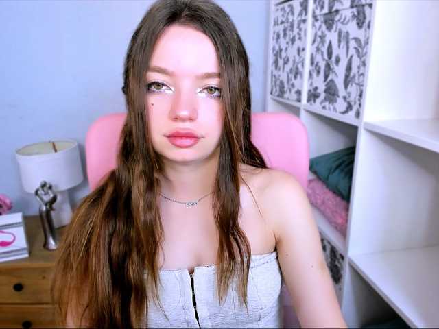 GraceLipsX live cam on BongaCams