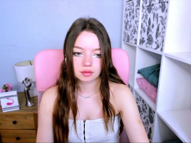 GraceLipsX live cam on BongaCams