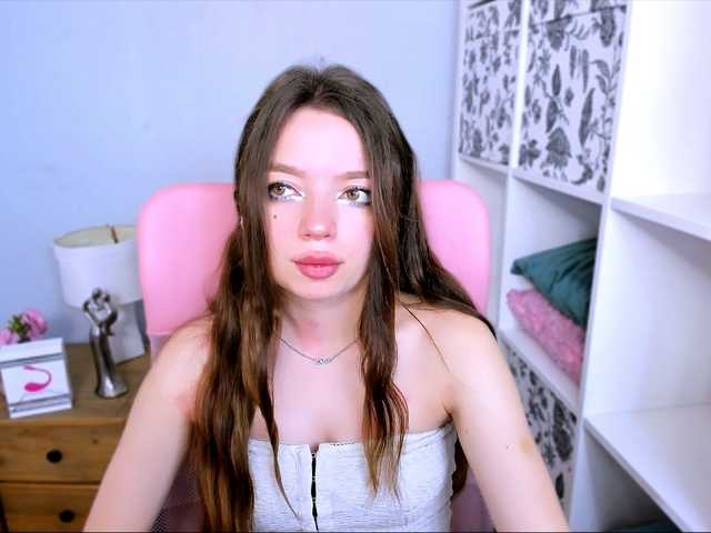 GraceLipsX live cam on BongaCams
