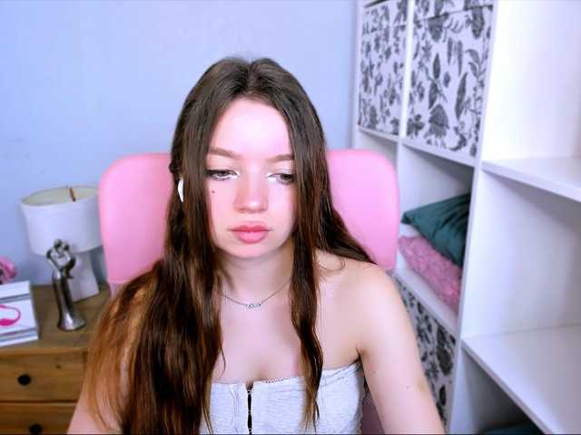 GraceLipsX live cam on BongaCams