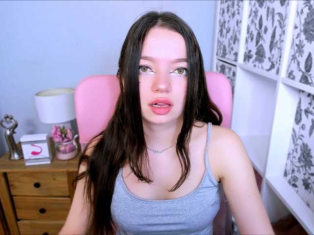 GraceLipsX live cam on BongaCams
