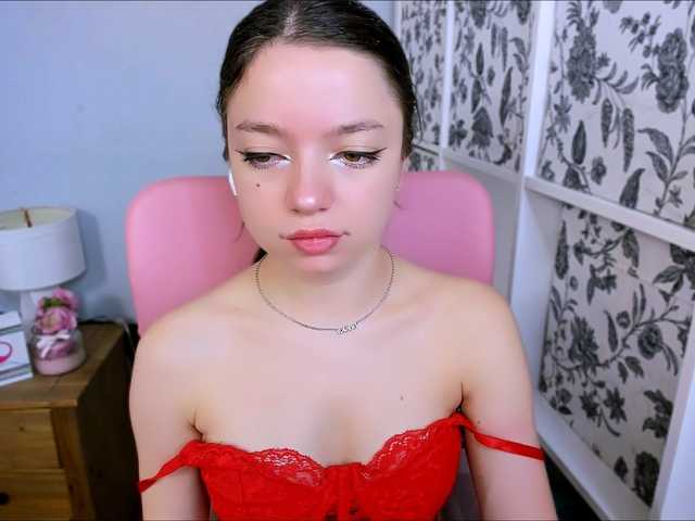 GraceLipsX live cam on BongaCams
