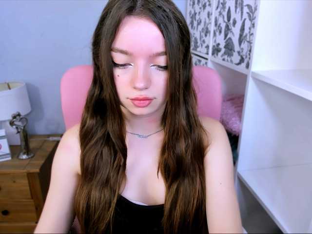 gracelipsx cam belle
