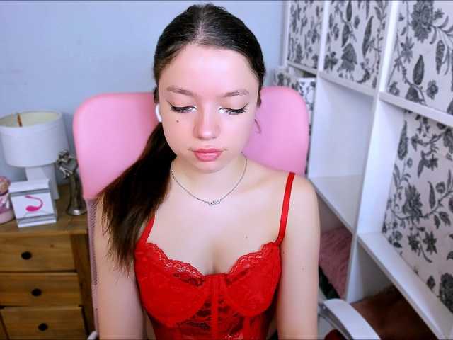 GraceLipsX live cam on BongaCams