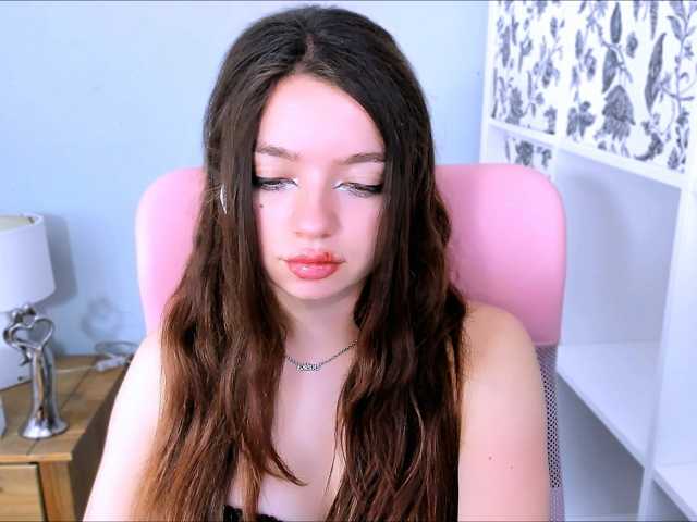 GraceLipsX live cam on BongaCams